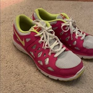 Nike dual fusion run 2